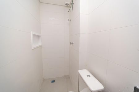 Apartamento à venda com 35m², 2 quartos e sem vaga Apartamento à venda com 35m², 2 quartos e sem vagaBanheiro