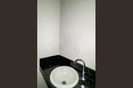 Apartamento à venda com 35m², 2 quartos e sem vaga Apartamento à venda com 35m², 2 quartos e sem vagaBanheiro