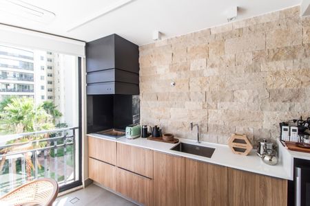Apartamento à venda com 201m², 3 quartos e 3 vagas Apartamento à venda com 201m², 3 quartos e 3 vagasVaranda gourmet