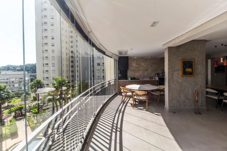 Apartamento à venda com 201m², 3 quartos e 3 vagas Apartamento à venda com 201m², 3 quartos e 3 vagasVaranda gourmet