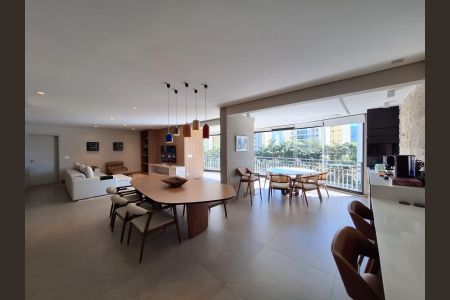 Apartamento à venda com 201m², 3 quartos e 3 vagas