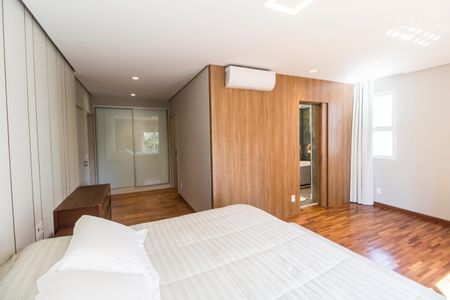 Apartamento à venda com 201m², 3 quartos e 3 vagas Apartamento à venda com 201m², 3 quartos e 3 vagasSuíte master