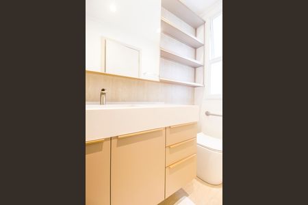 Apartamento à venda com 201m², 3 quartos e 3 vagas Apartamento à venda com 201m², 3 quartos e 3 vagasBanheiro da Suíte