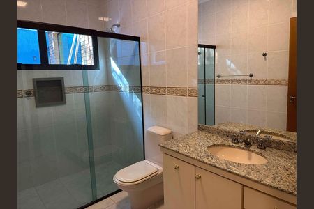 Apartamento para alugar com 275m², 3 quartos e 4 vagasBanheiro 2