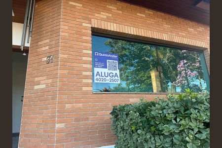 Apartamento para alugar com 275m², 3 quartos e 4 vagasFachada Lateral