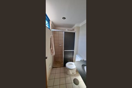 Banheiro da Suíte de apartamento para alugar com 1 quarto, 45m² em Vila Amélia, Ribeirão Preto