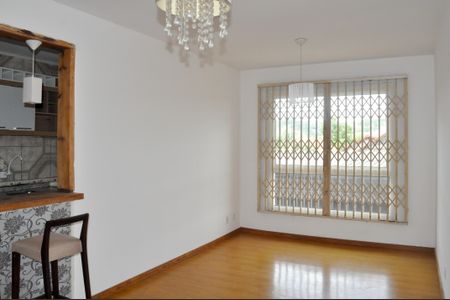 Sala  de apartamento à venda com 3 quartos, 79m² em Teresópolis, Porto Alegre