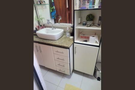 Apartamento à venda com 60m², 3 quartos e 1 vagaBanheiro