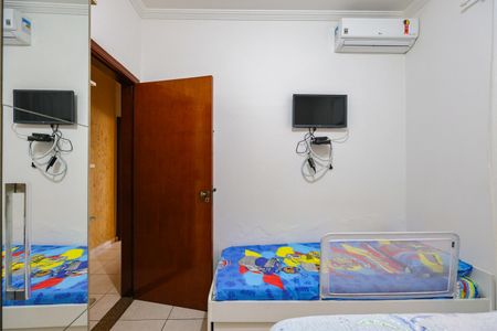 Casa à venda com 186m², 4 quartos e 2 vagasQuarto 1