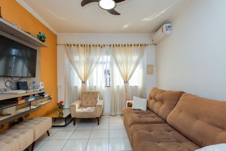 Casa à venda com 186m², 4 quartos e 2 vagasSala