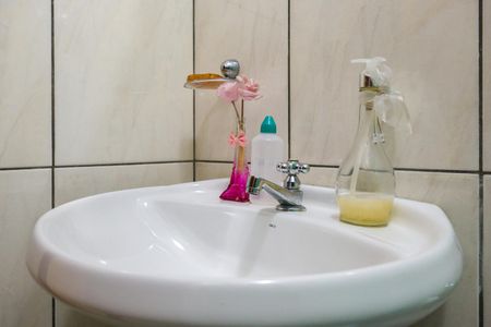 Casa à venda com 186m², 4 quartos e 2 vagasBanheiro 1