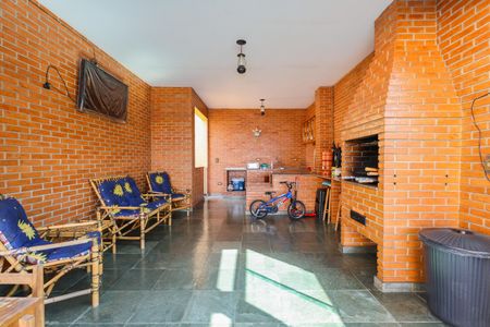 Casa à venda com 186m², 4 quartos e 2 vagasÁrea externa