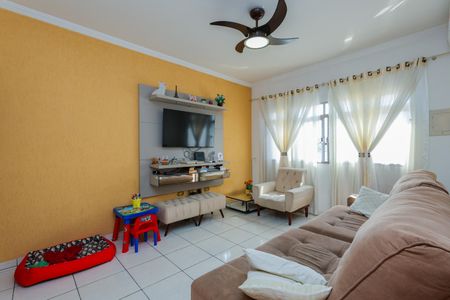 Sala de casa à venda com 4 quartos, 186m² em Parque Arariba, São Paulo