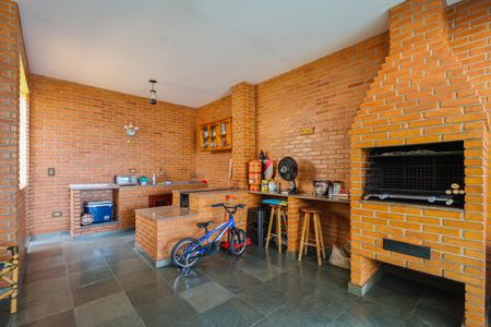 Casa à venda com 186m², 4 quartos e 2 vagasÁrea externa