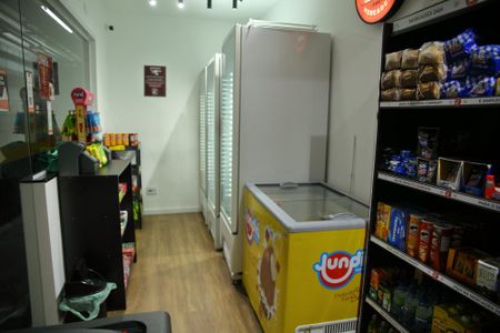 Apartamento para alugar com 42m², 2 quartos e 1 vagaMini mercado 