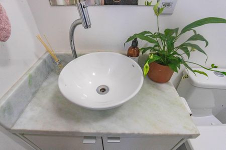 Apartamento à venda com 53m², 2 quartos e 1 vagaBanheiro da suíte 