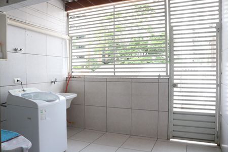 Casa à venda com 143m², 5 quartos e 2 vagasÁrea de Serviço
