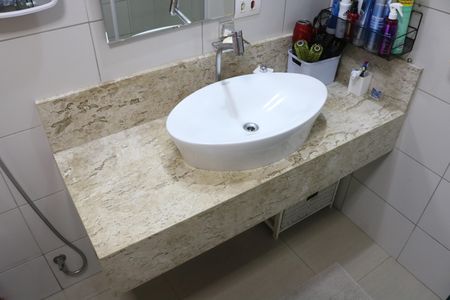 Casa à venda com 143m², 5 quartos e 2 vagasBanheiro social