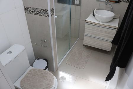 Casa à venda com 143m², 5 quartos e 2 vagasBanheiro  da Suíte 2