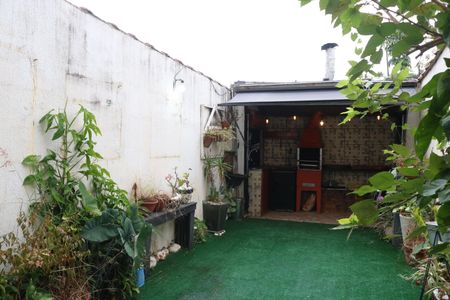 Casa à venda com 143m², 5 quartos e 2 vagasQuintal