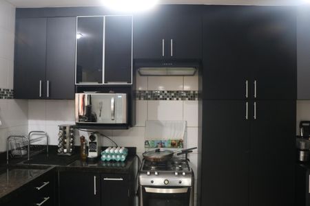 Casa à venda com 143m², 5 quartos e 2 vagasCozinha 1