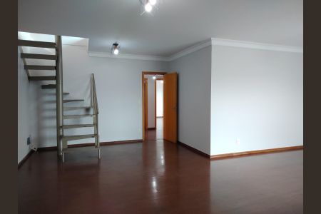 Sala de apartamento para alugar com 4 quartos, 280m² em Osvaldo Rezende, Uberlândia