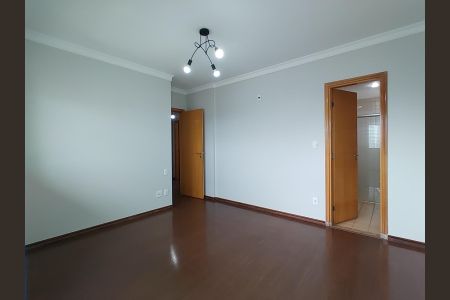 Apartamento para alugar com 280m², 4 quartos e 2 vagas
