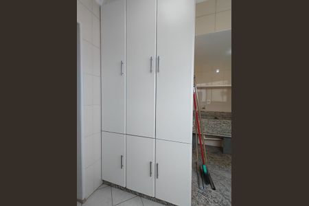 Apartamento para alugar com 280m², 4 quartos e 2 vagas