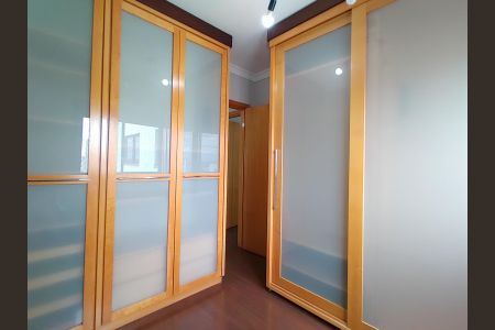 Apartamento para alugar com 280m², 4 quartos e 2 vagas
