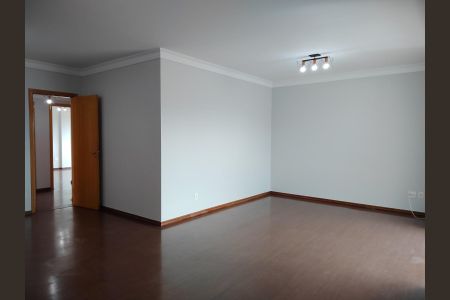 Sala de apartamento para alugar com 4 quartos, 280m² em Osvaldo Rezende, Uberlândia