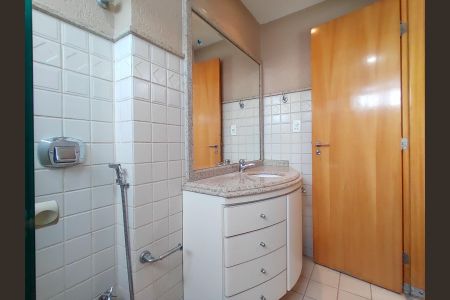 Apartamento para alugar com 280m², 4 quartos e 2 vagas