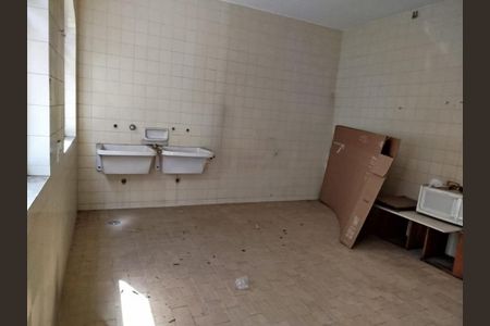 Casa à venda com 4 quartos, 1160m² em Jardim Panorama, São Paulo