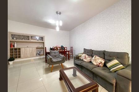 Casa à venda com 6 quartos, 408m² em Califórnia, Belo Horizonte