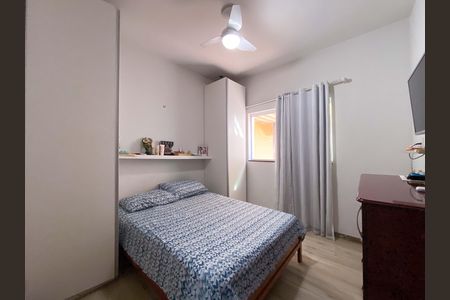 Casa à venda com 6 quartos, 408m² em Califórnia, Belo Horizonte