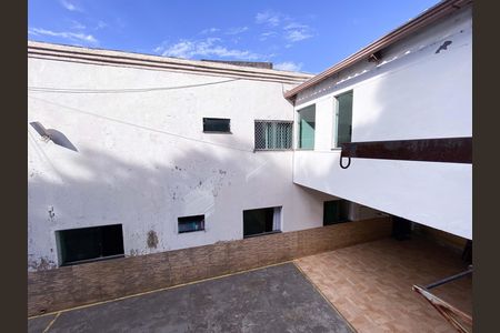 Casa à venda com 6 quartos, 408m² em Califórnia, Belo Horizonte