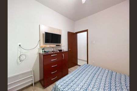 Casa à venda com 6 quartos, 408m² em Califórnia, Belo Horizonte