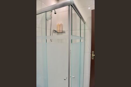 Casa à venda com 360m², 3 quartos e 6 vagasBanheiro social