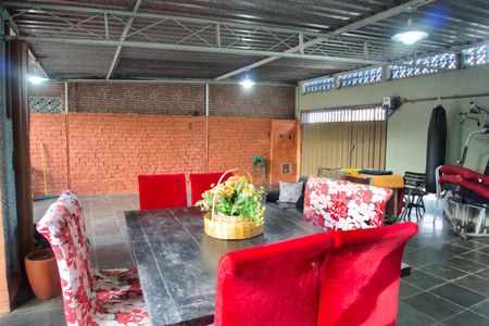 Casa à venda com 360m², 3 quartos e 6 vagasVagas de Garagem