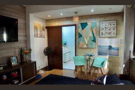 Casa à venda com 360m², 3 quartos e 6 vagasSuíte