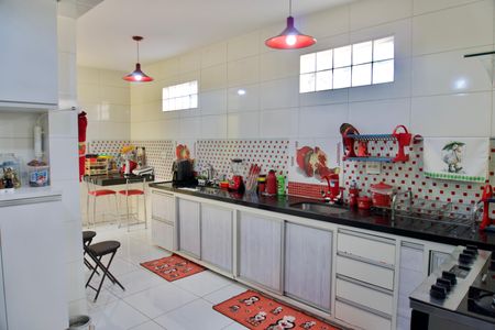 Casa à venda com 360m², 3 quartos e 6 vagasCozinha