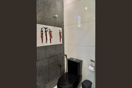 Casa à venda com 360m², 3 quartos e 6 vagasBanheiro social