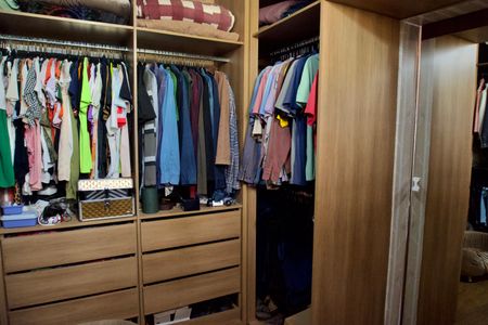 Casa à venda com 360m², 3 quartos e 6 vagasCloset da Suíte