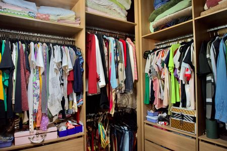 Casa à venda com 360m², 3 quartos e 6 vagasCloset da Suíte