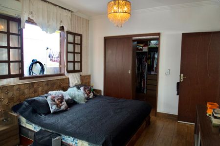 Casa à venda com 360m², 3 quartos e 6 vagasSuíte