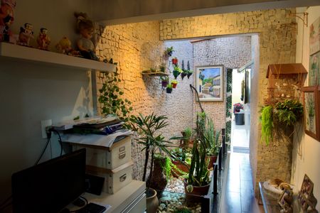 Casa à venda com 360m², 3 quartos e 6 vagasEscritório