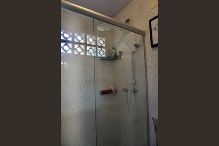 Casa à venda com 360m², 3 quartos e 6 vagasÁrea Externa - Banheiro