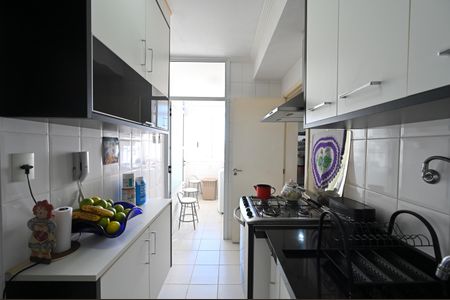 Apartamento à venda com 82m², 3 quartos e 2 vagasCozinha