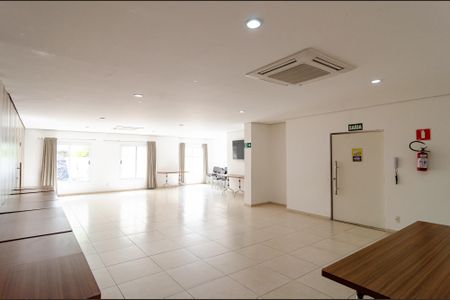 Apartamento à venda com 82m², 3 quartos e 2 vagasSalão de Festas