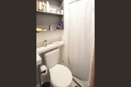 Apartamento para alugar com 45m², 2 quartos e sem vagaBanheiro