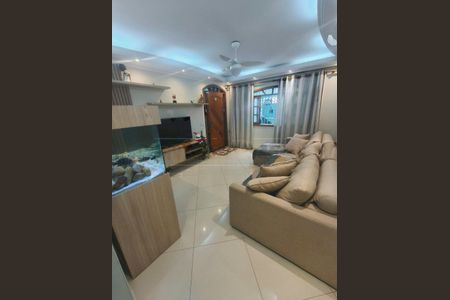 Casa à venda com 3 quartos, 109m² em Jardim das Praias, São Paulo